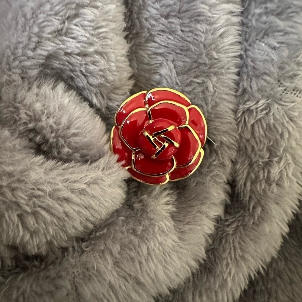St. John Cocktail Ring - Picture 1 of 4